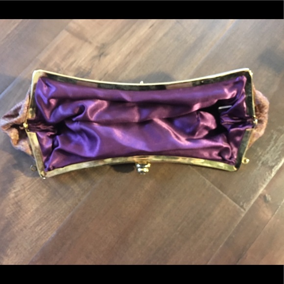 Unique Clutch with rhinestone closure - Picture 4 of 4